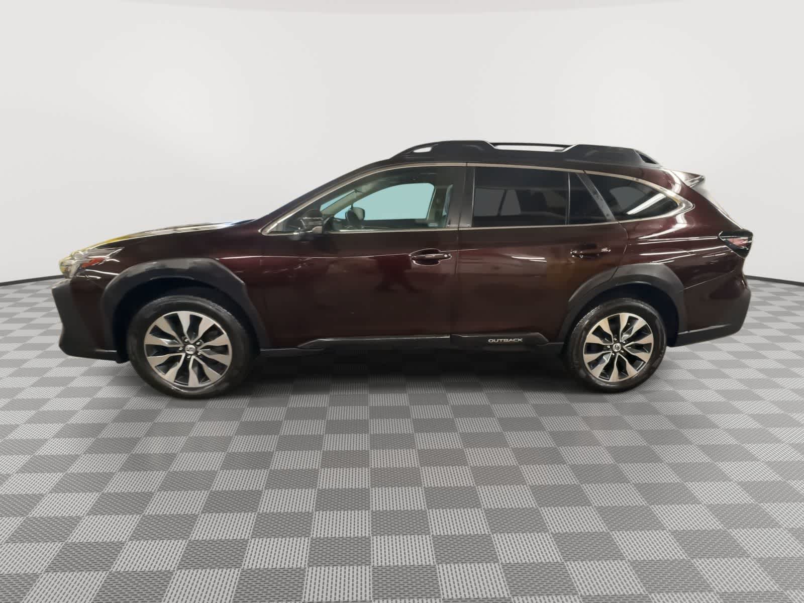 View vehicle photo 5