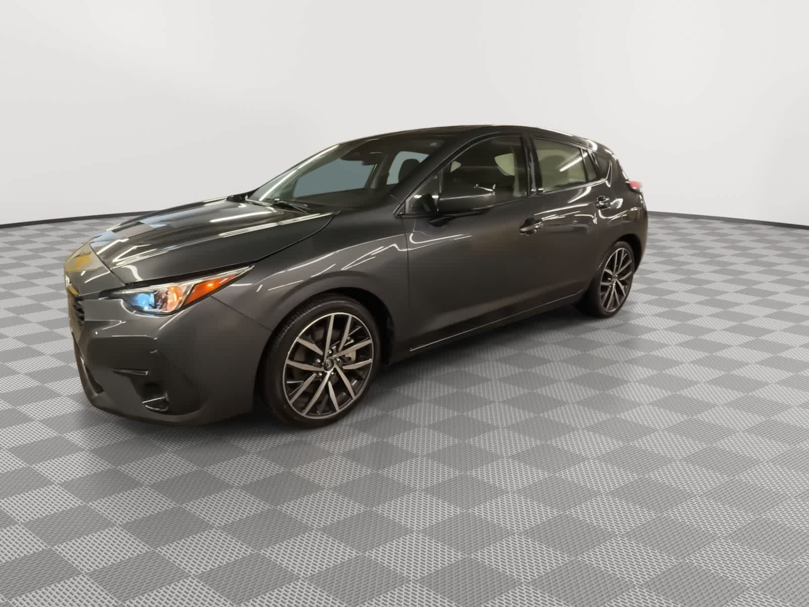 View vehicle photo 5