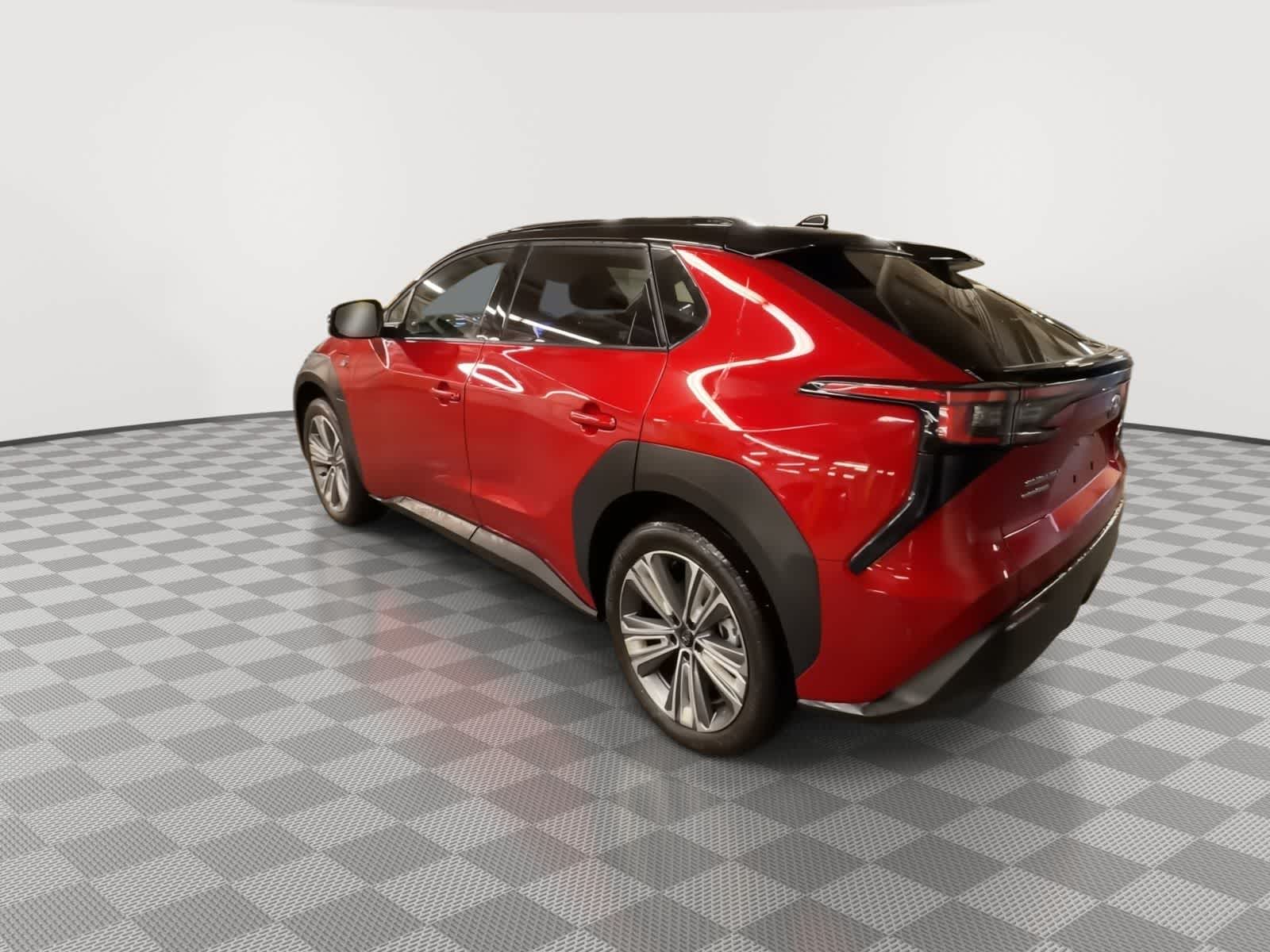 View vehicle photo 7