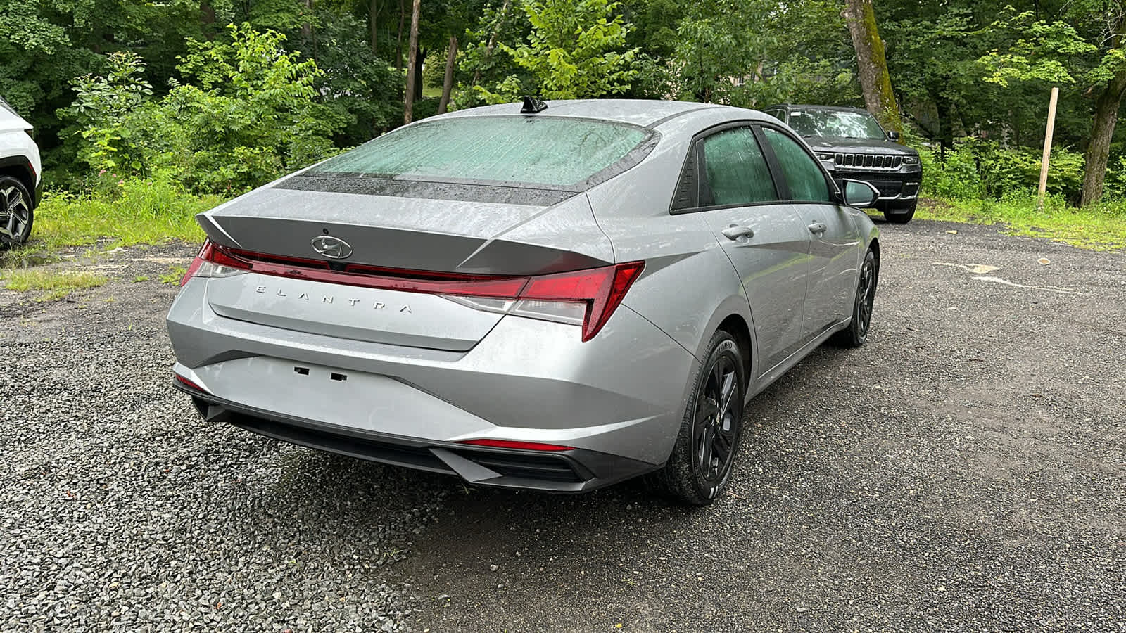 2021 Hyundai Elantra SEL 3