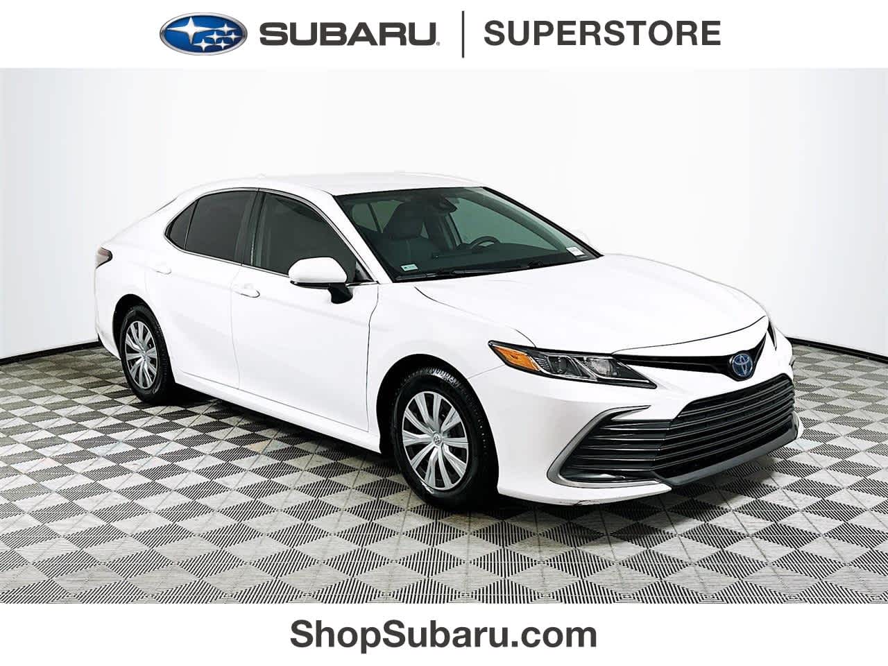 2022 Toyota Camry Hybrid LE FWD