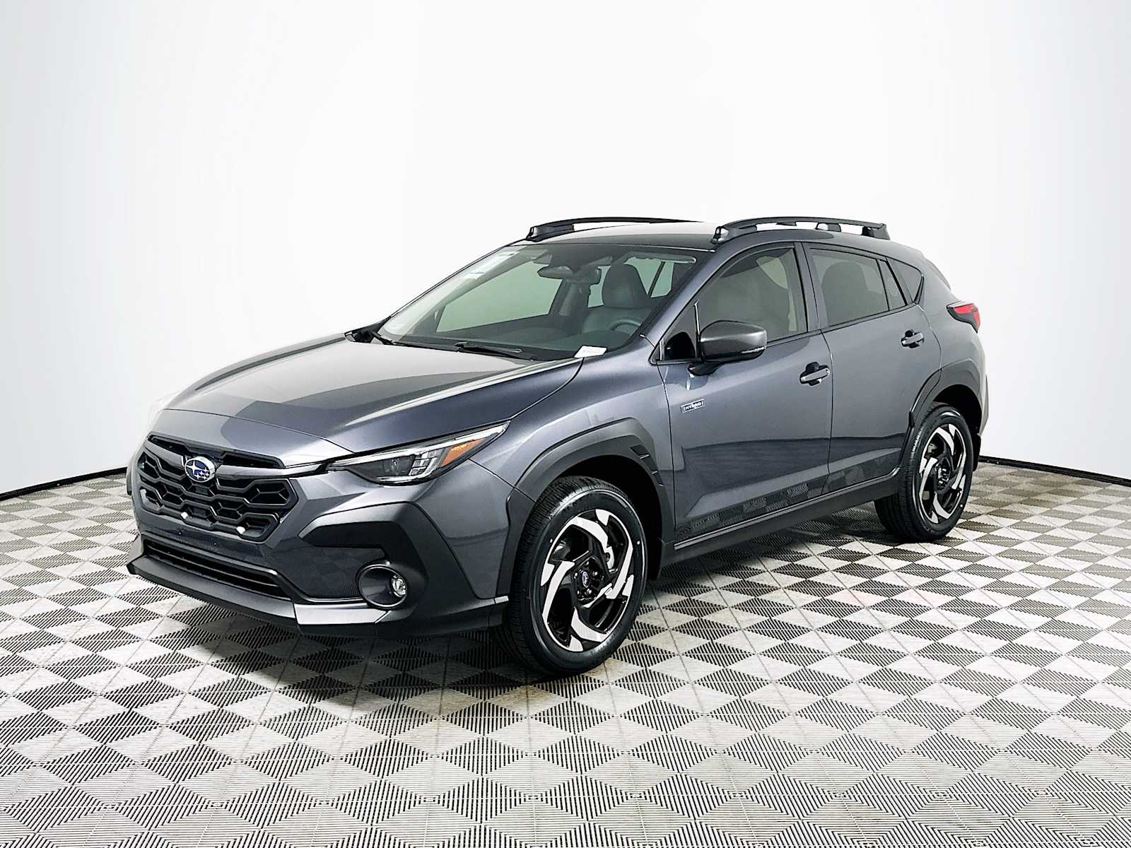 View vehicle photo 3