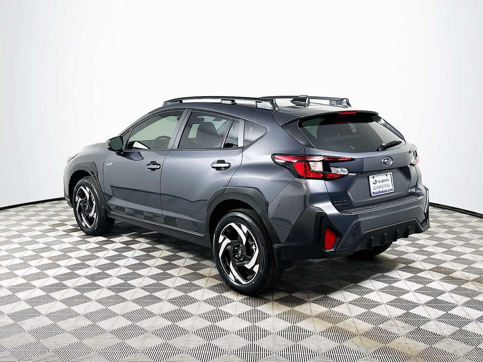 View vehicle photo 5