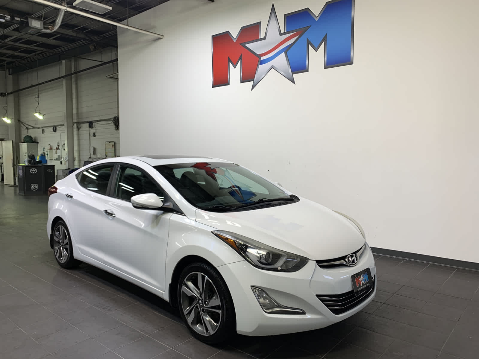 2016 Hyundai Elantra, used, $13,988 | VIN 5NPDH4AE2GH668780