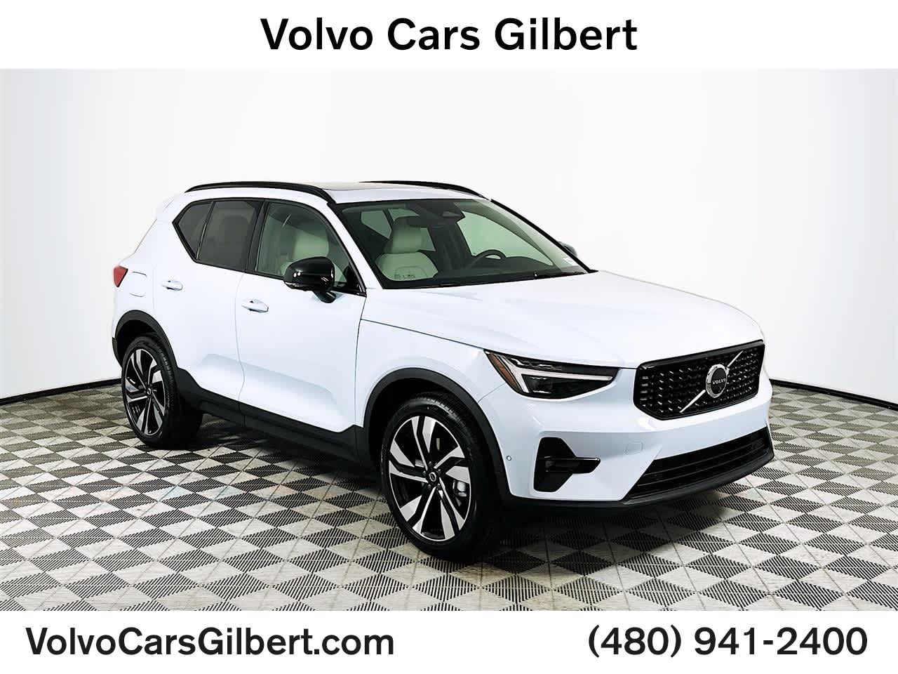 2026 Volvo XC40 B5 Ultra Dark AWD's photo