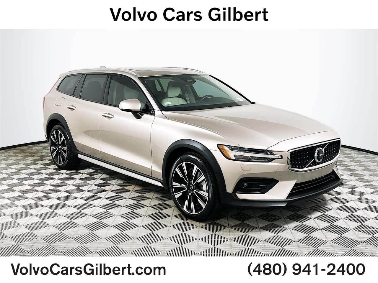 2025 Volvo V60 Cross Country B5 Ultra AWD