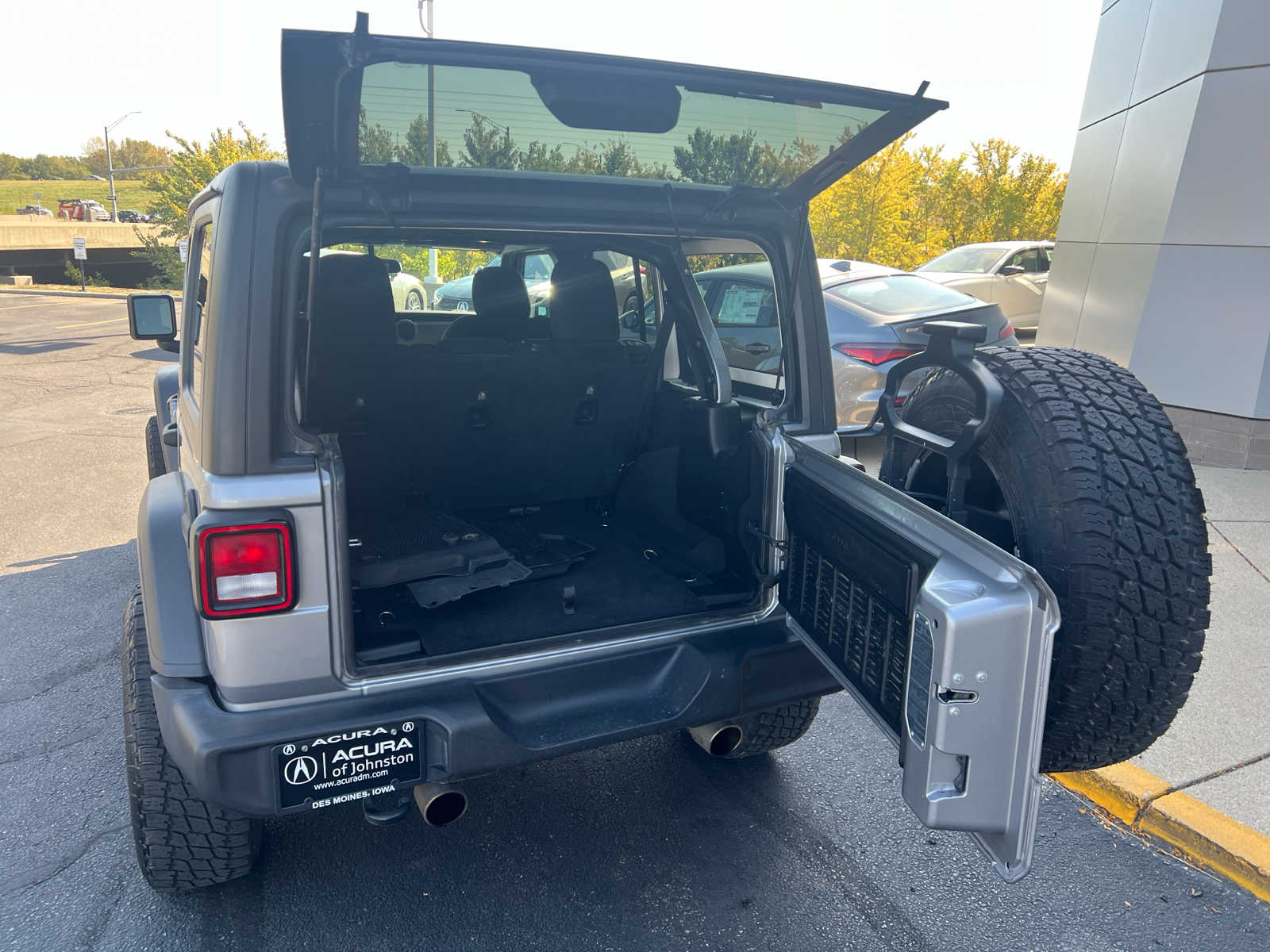 2018 Jeep Wrangler Unlimited Sport S 23