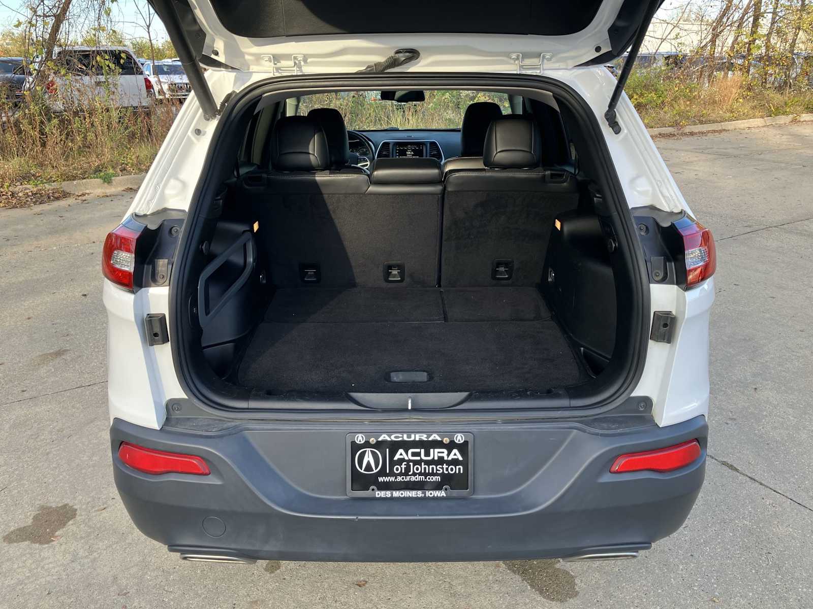 2018 Jeep Cherokee Latitude Plus 25