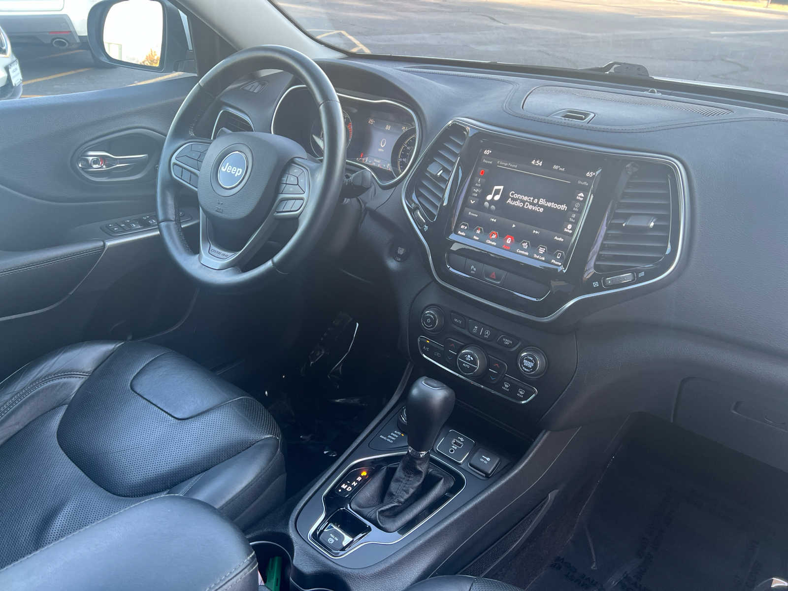 2019 Jeep Cherokee Limited 10