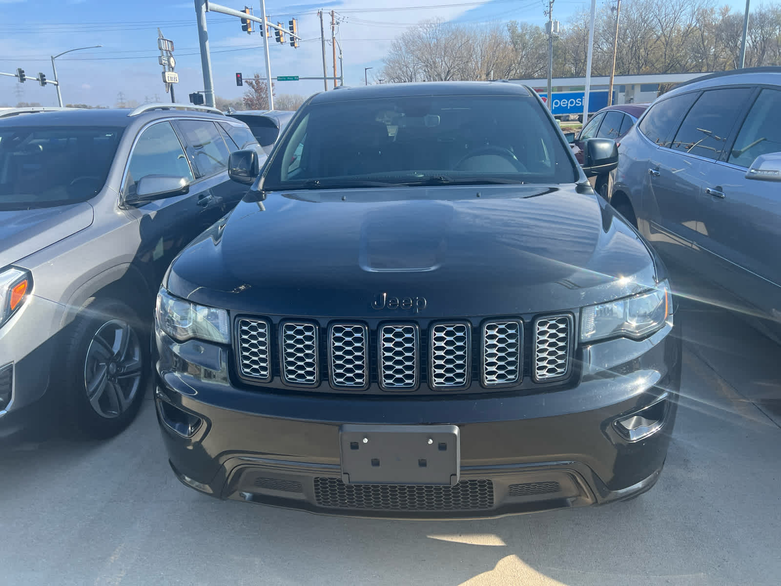 2018 Jeep Grand Cherokee Altitude 2