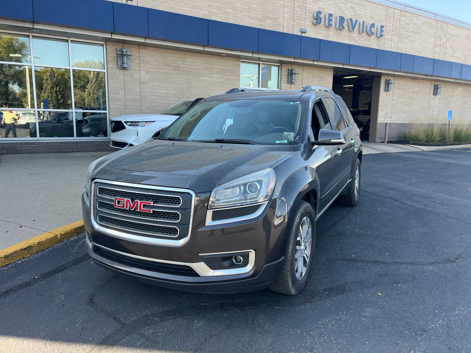 2014 GMC Acadia SLT 2