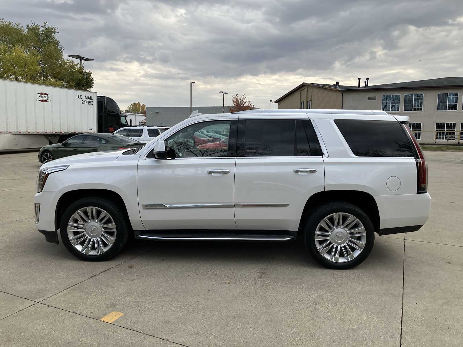 2016 Cadillac Escalade Platinum 10