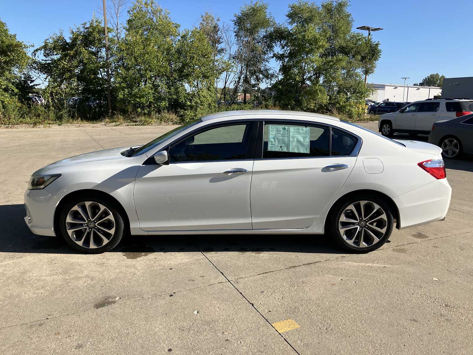 2015 Honda Accord Sport 10