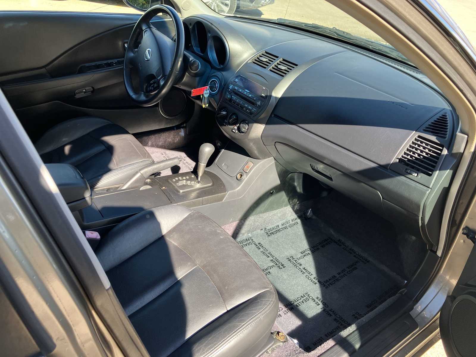 2002 Nissan Altima SL 18