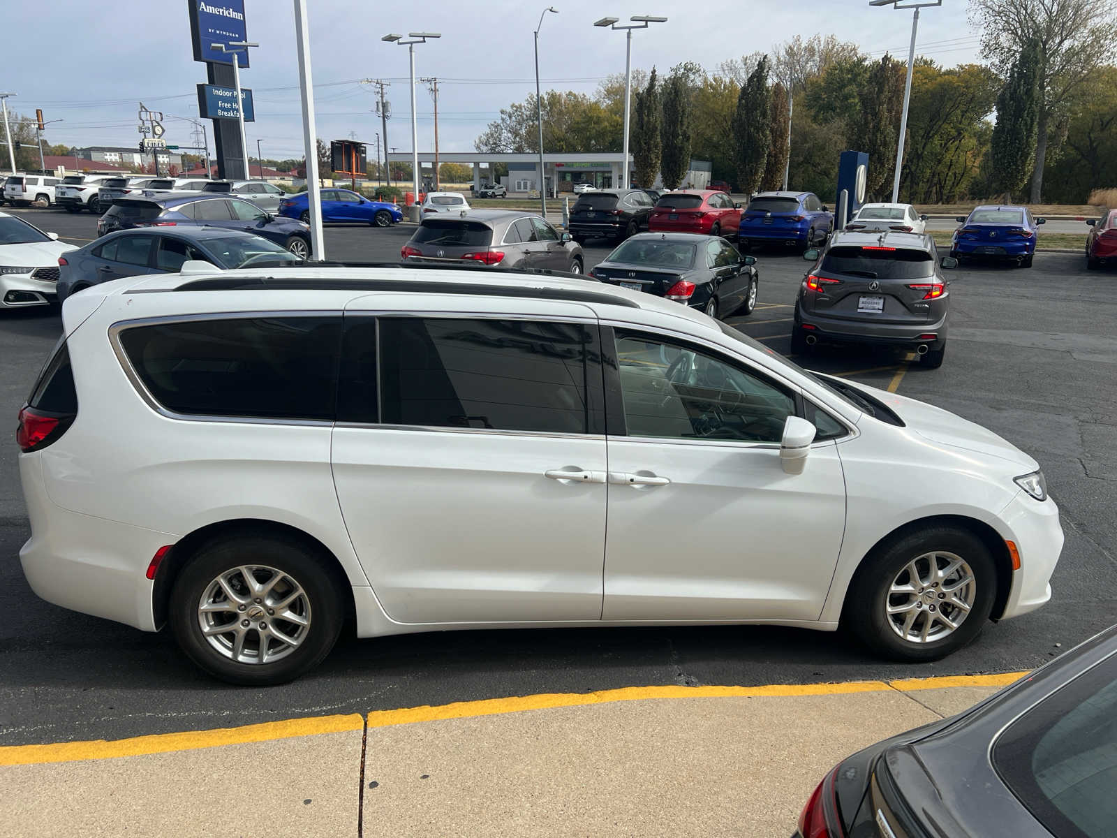 2022 Chrysler Pacifica Touring L 13