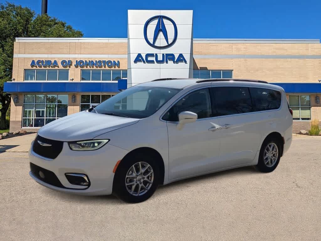 2022 Chrysler Pacifica Touring L 4