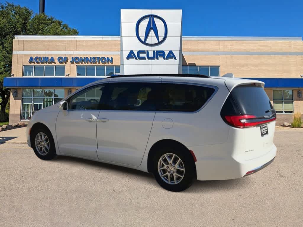 2022 Chrysler Pacifica Touring L 6