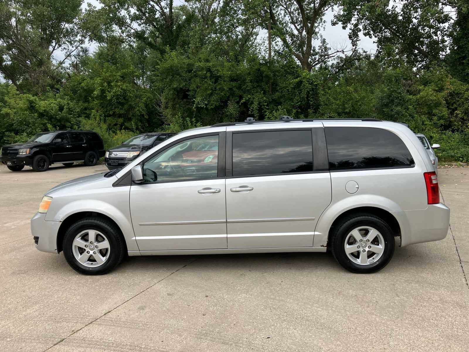 2010 Dodge Grand Caravan SXT 10