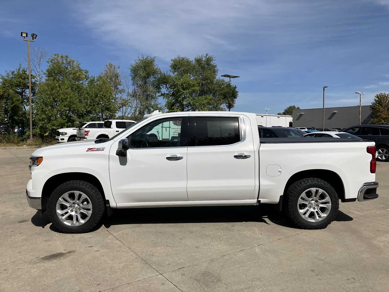 2023 Chevrolet Silverado 1500 LTZ 4WD Crew Cab 147 10