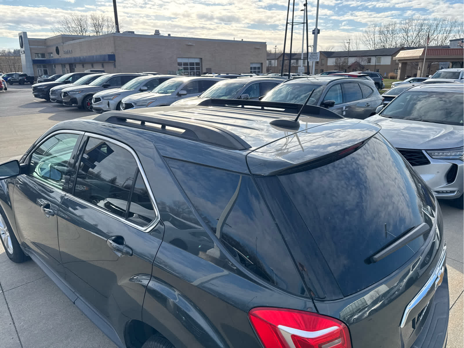 2017 Chevrolet Equinox LT 16