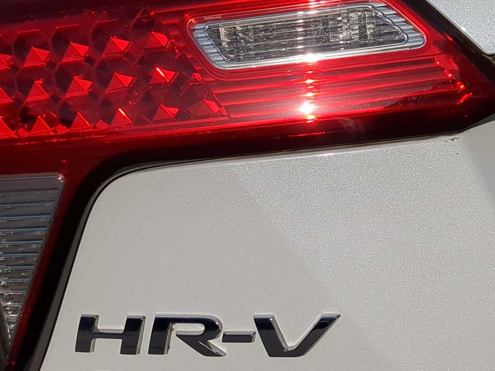 2021 Honda HR-V LX 13