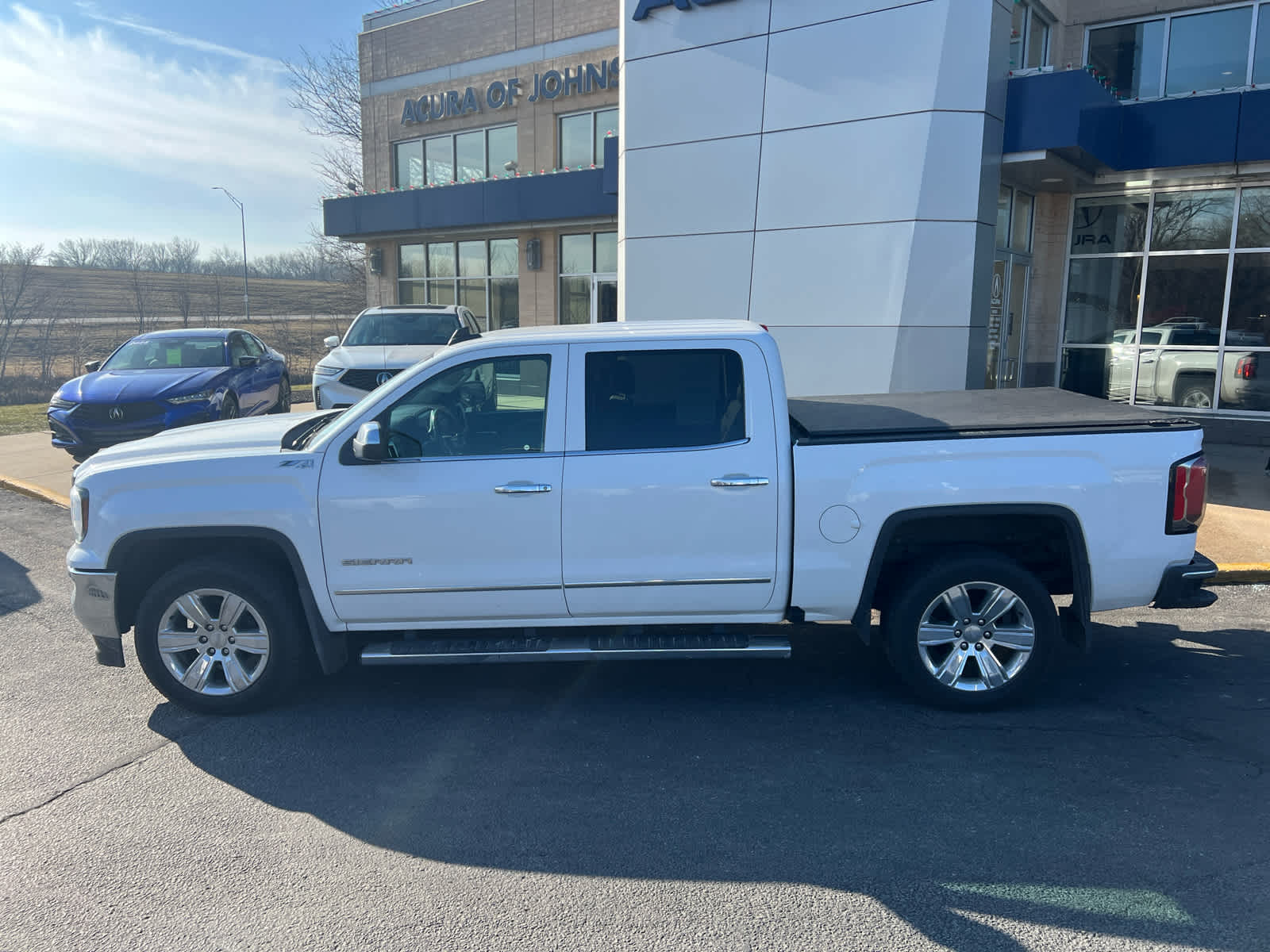 2018 GMC Sierra 1500 SLT 4WD Crew Cab 143.5 2