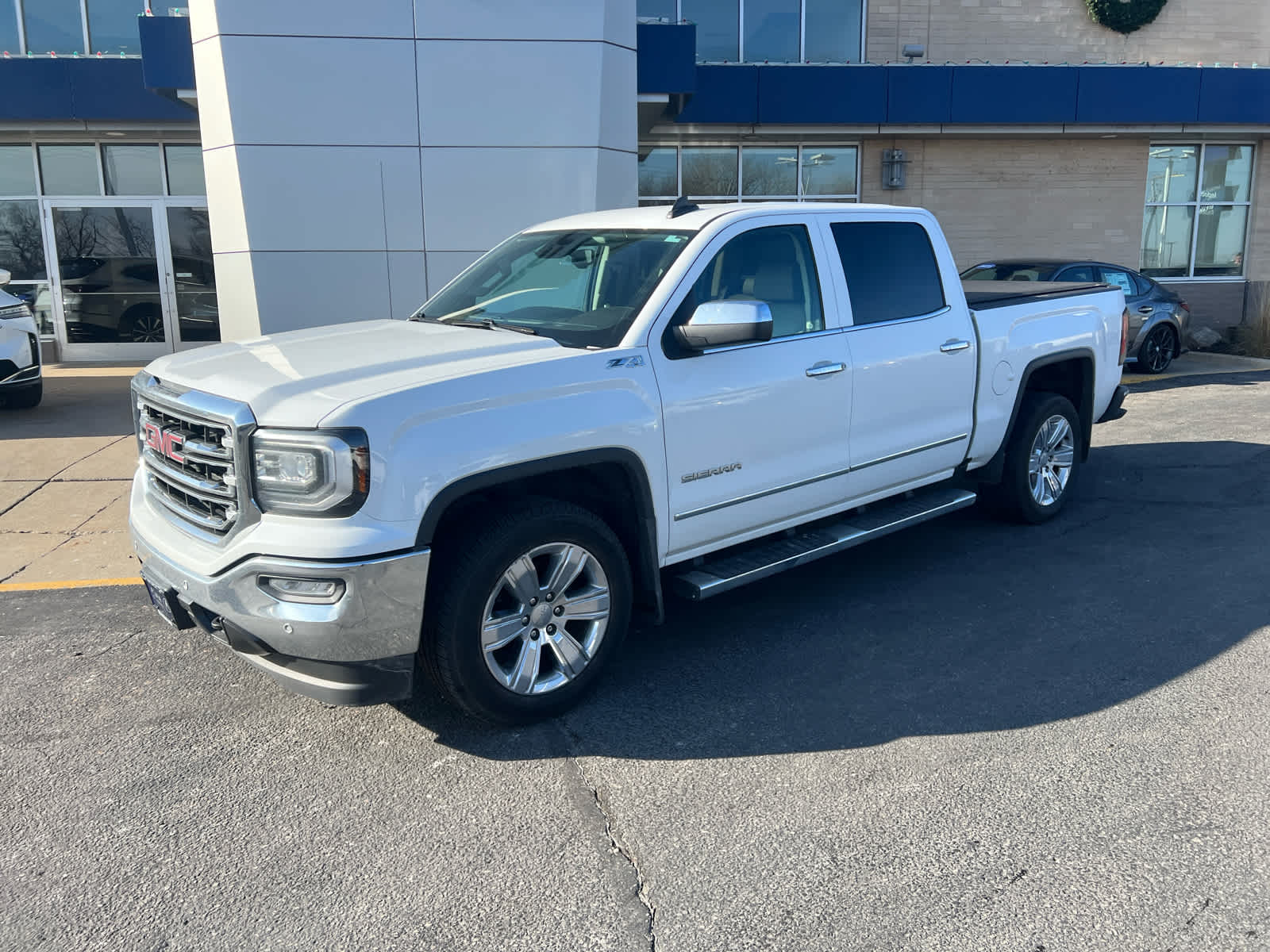 2018 GMC Sierra 1500 SLT 4WD Crew Cab 143.5 3