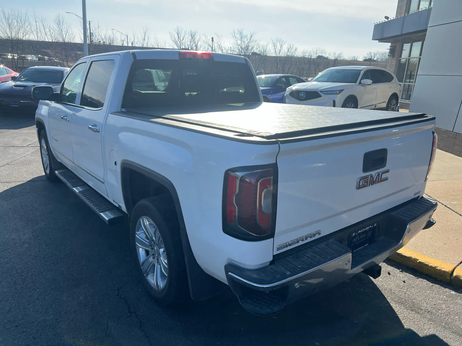 2018 GMC Sierra 1500 SLT 4WD Crew Cab 143.5 16