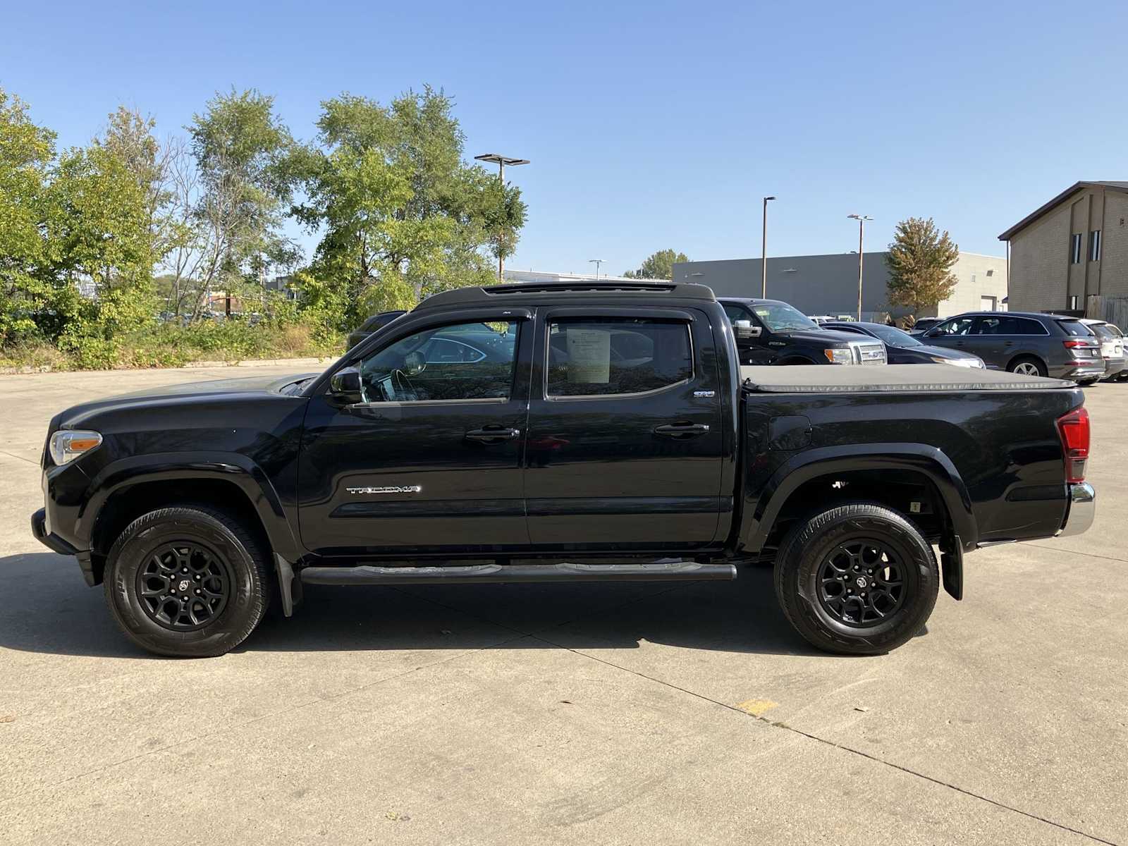 2020 Toyota Tacoma SR5 Double Cab 5 Bed V6 AT 10