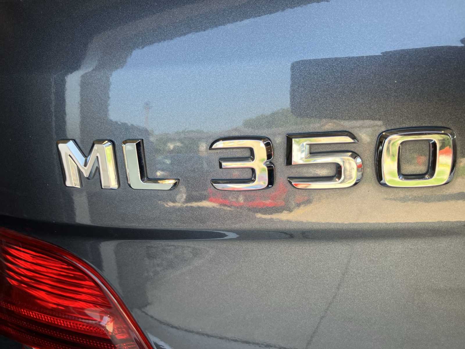 2011 Mercedes-Benz M-Class ML 350 12