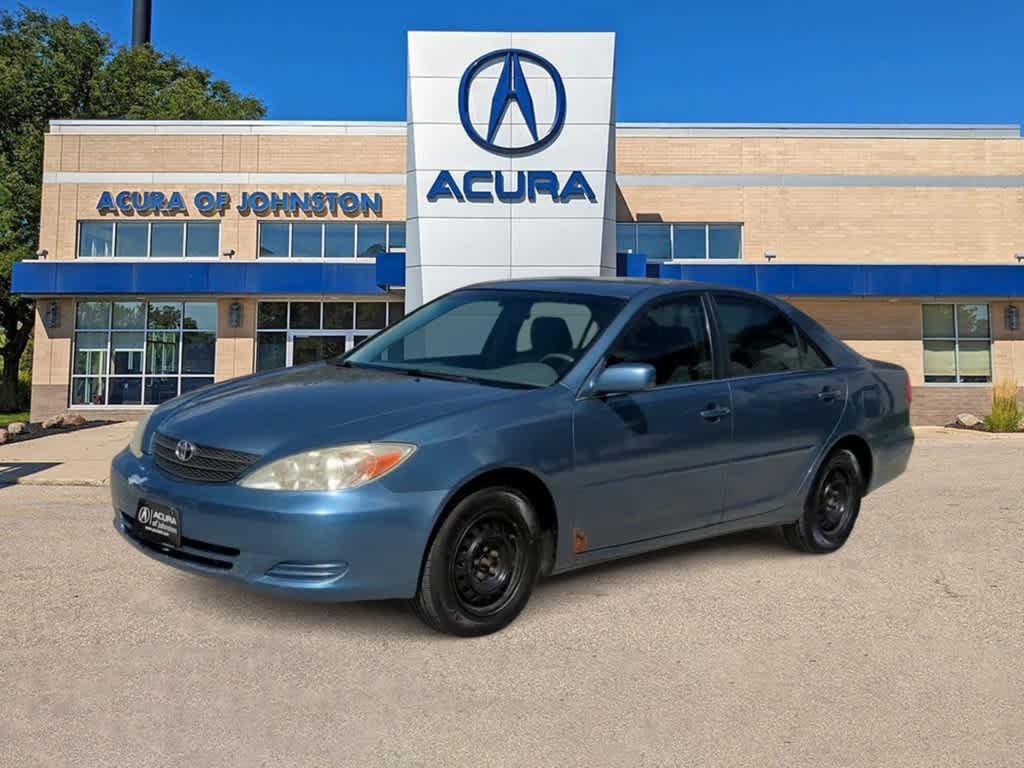 2004 Toyota Camry LE 4