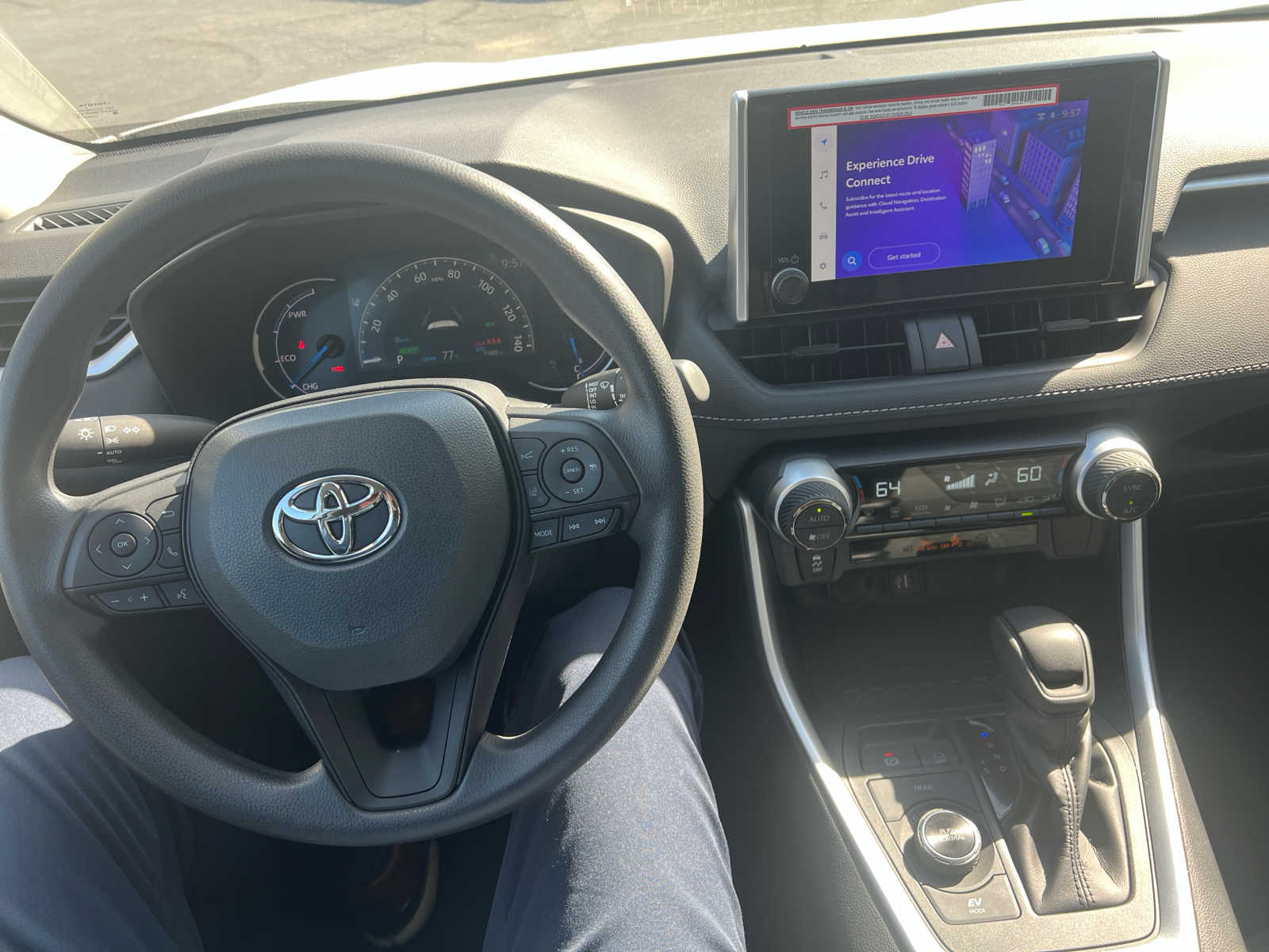 2024 Toyota RAV4 Hybrid XLE 31