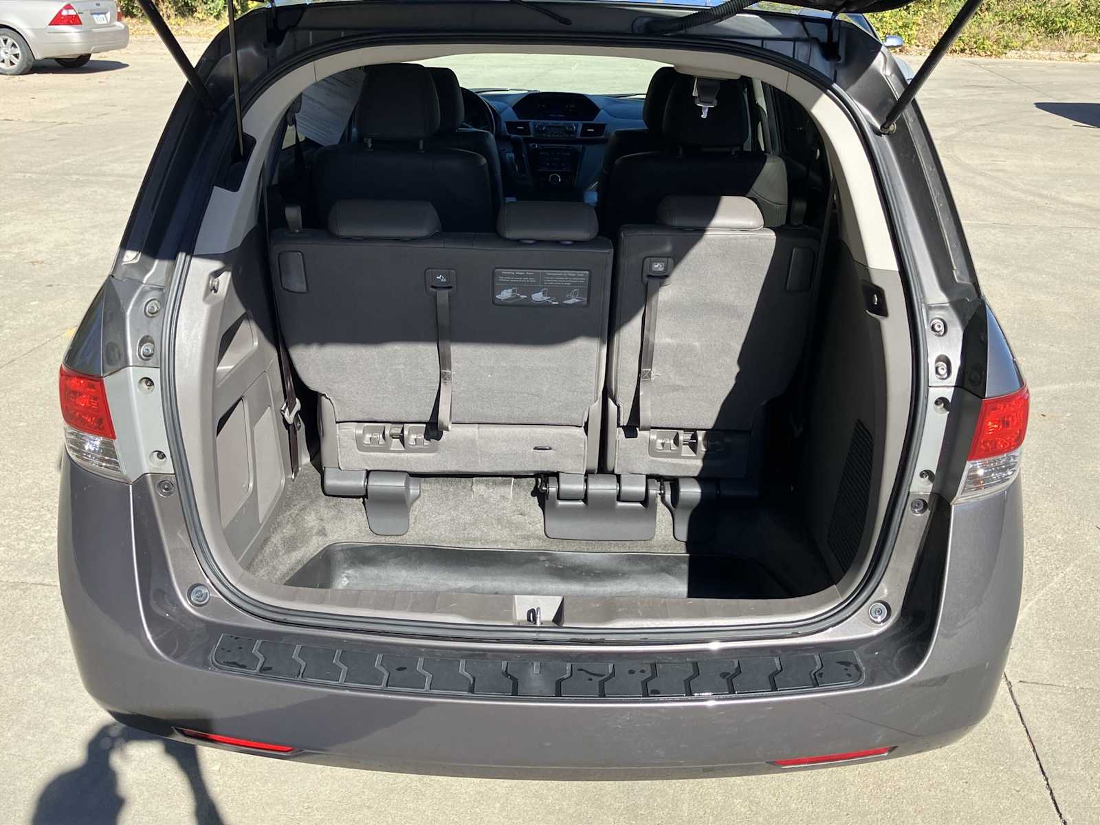 2014 Honda Odyssey EX-L 28