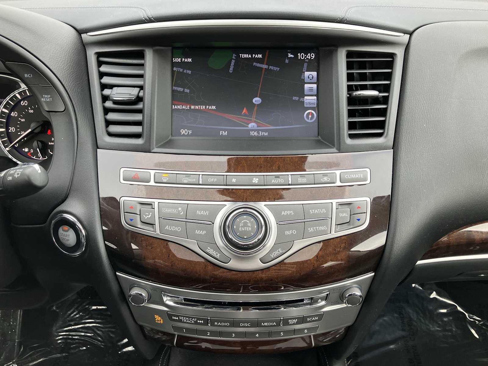 2017 INFINITI QX60  23