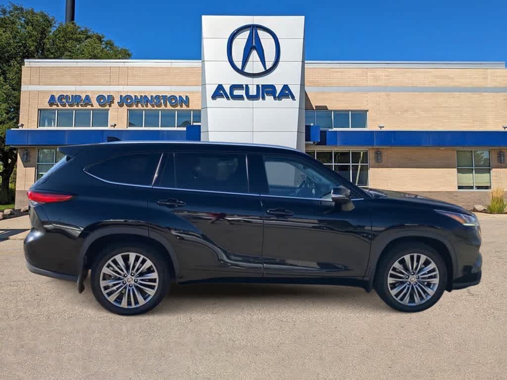 2021 Toyota Highlander Platinum 9