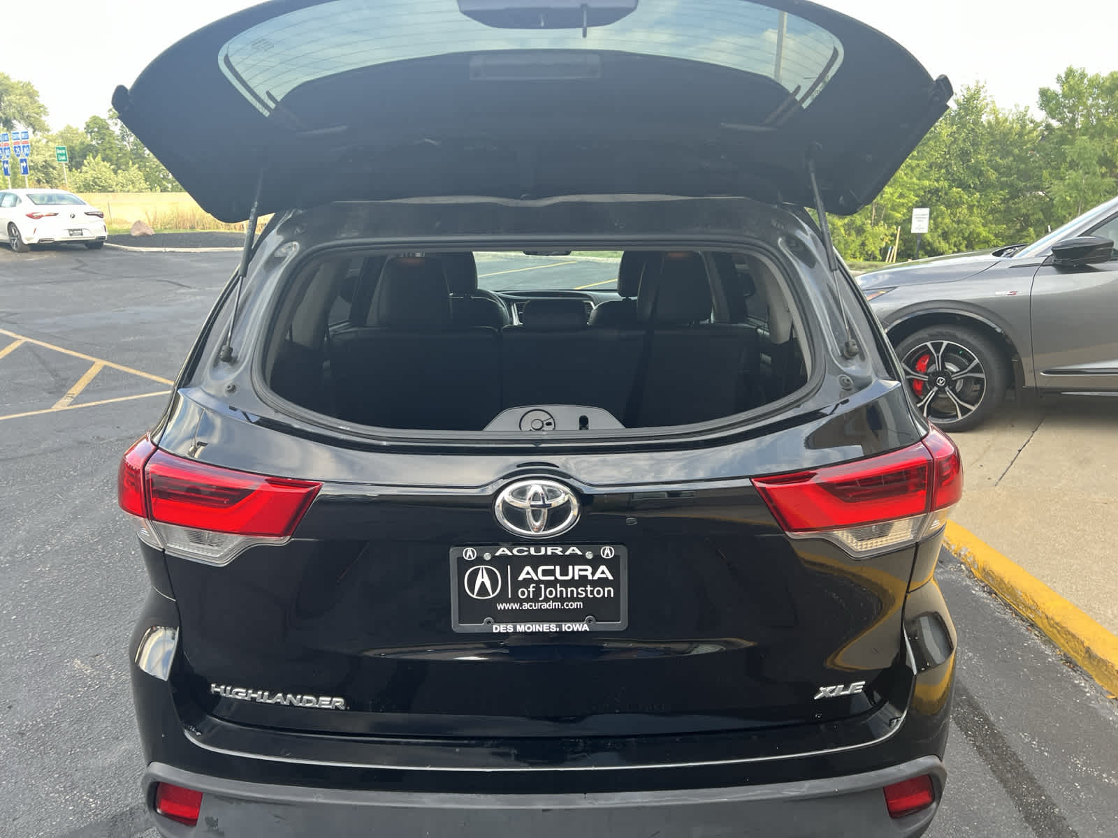 2018 Toyota Highlander XLE 17