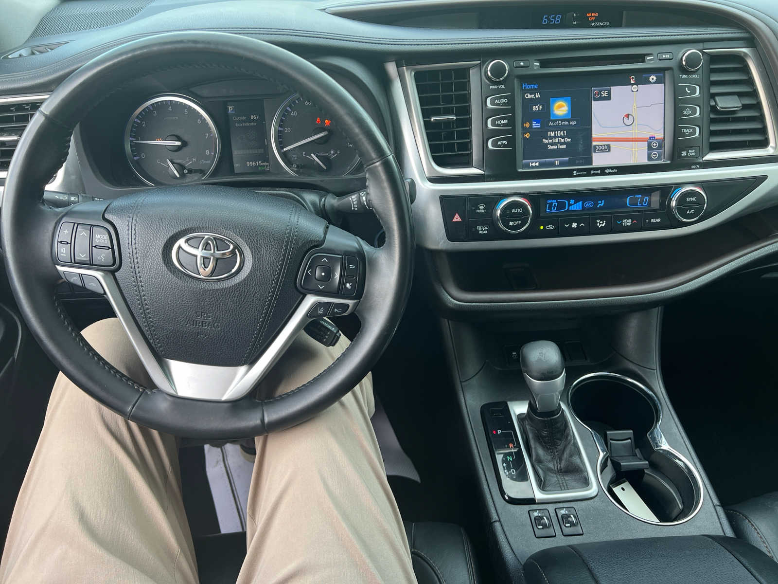 2018 Toyota Highlander XLE 25