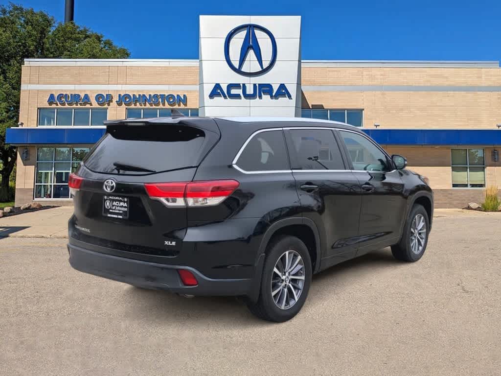 2018 Toyota Highlander XLE 8