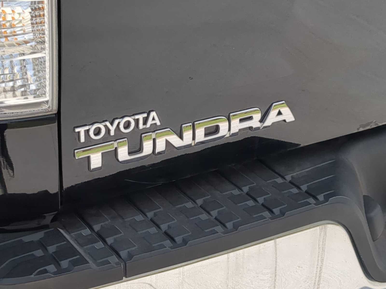 2011 Toyota Tundra Dbl 4.6L V8 6-Spd AT 12
