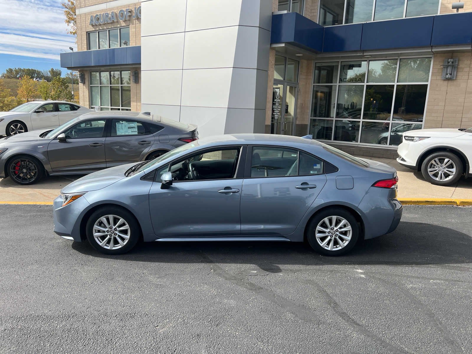 2023 Toyota Corolla LE 2