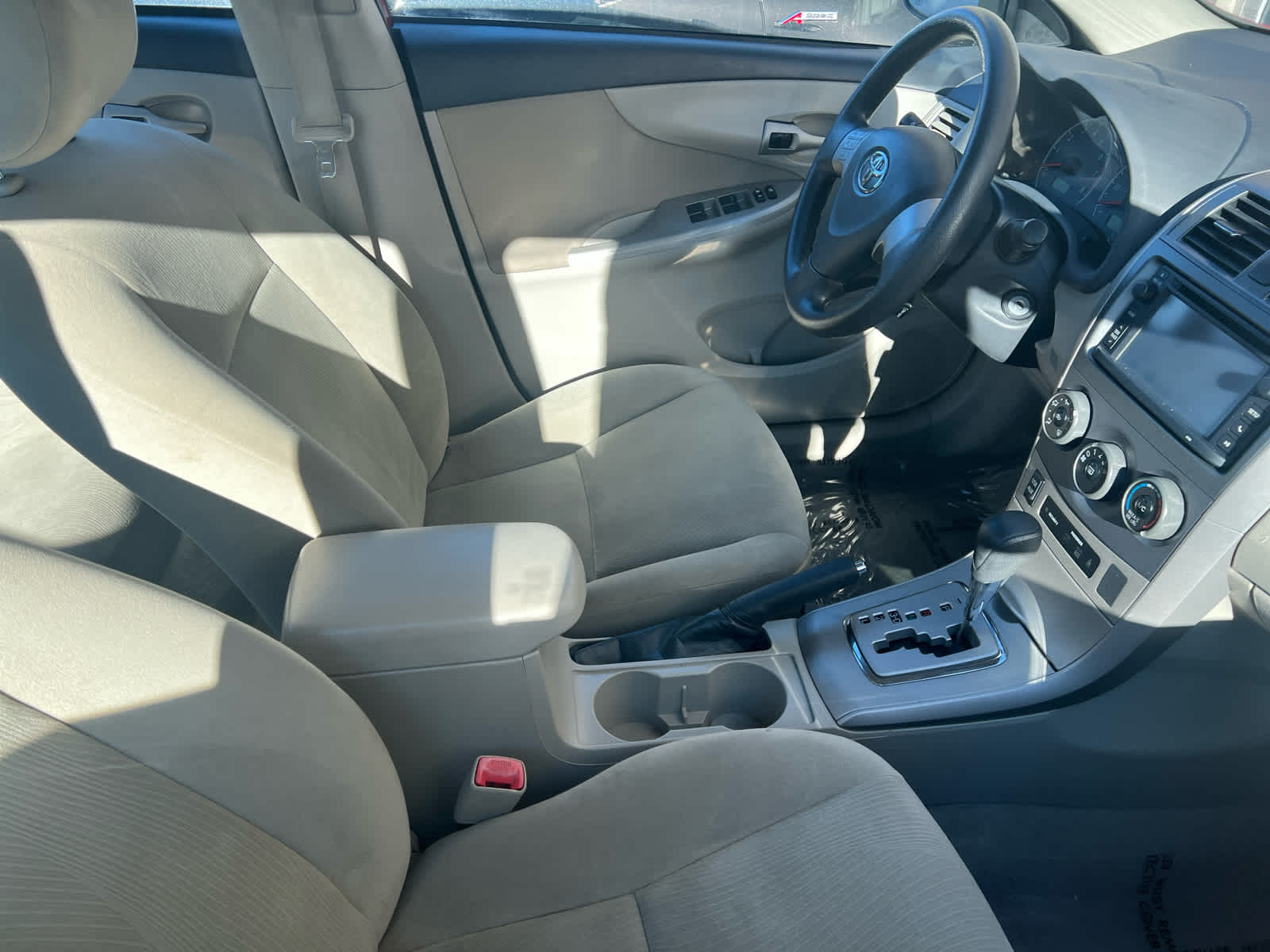 2013 Toyota Corolla LE 4