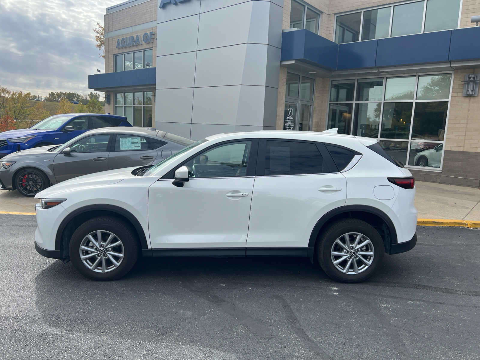 2023 Mazda CX-5 2.5 S Preferred Package 2