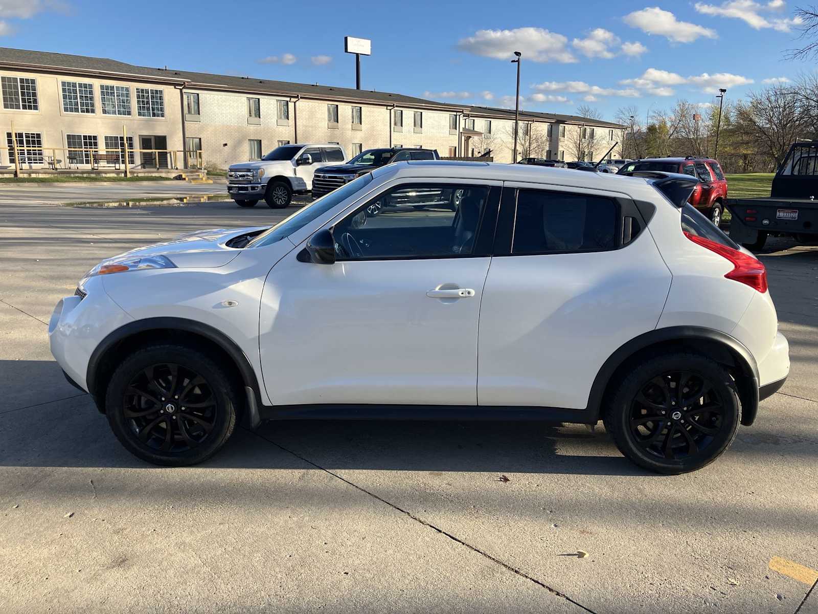 2013 Nissan JUKE SL 10