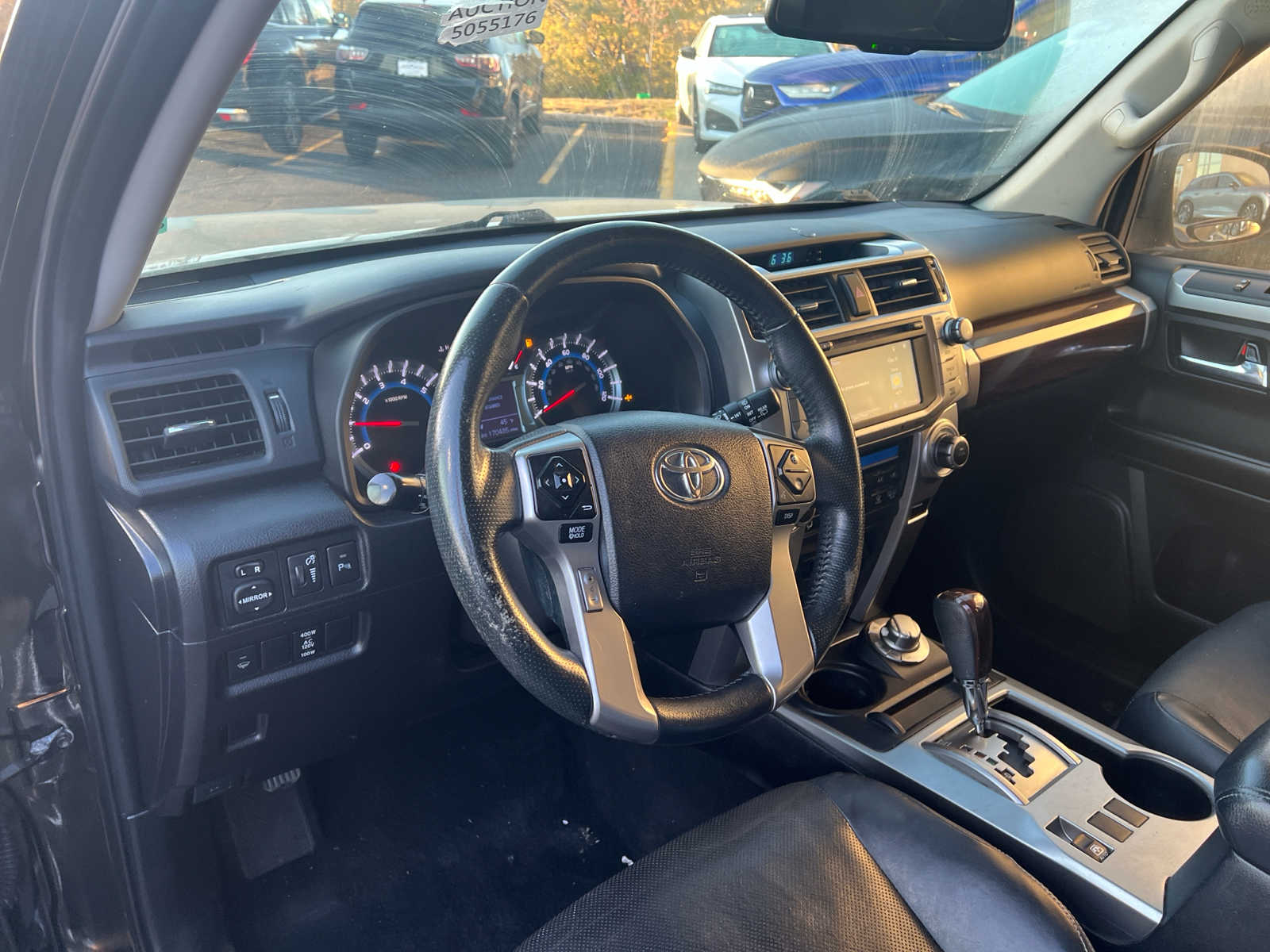 2015 Toyota 4Runner Limited 29