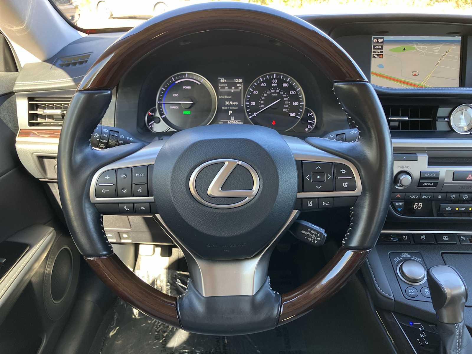 2018 Lexus ES  20