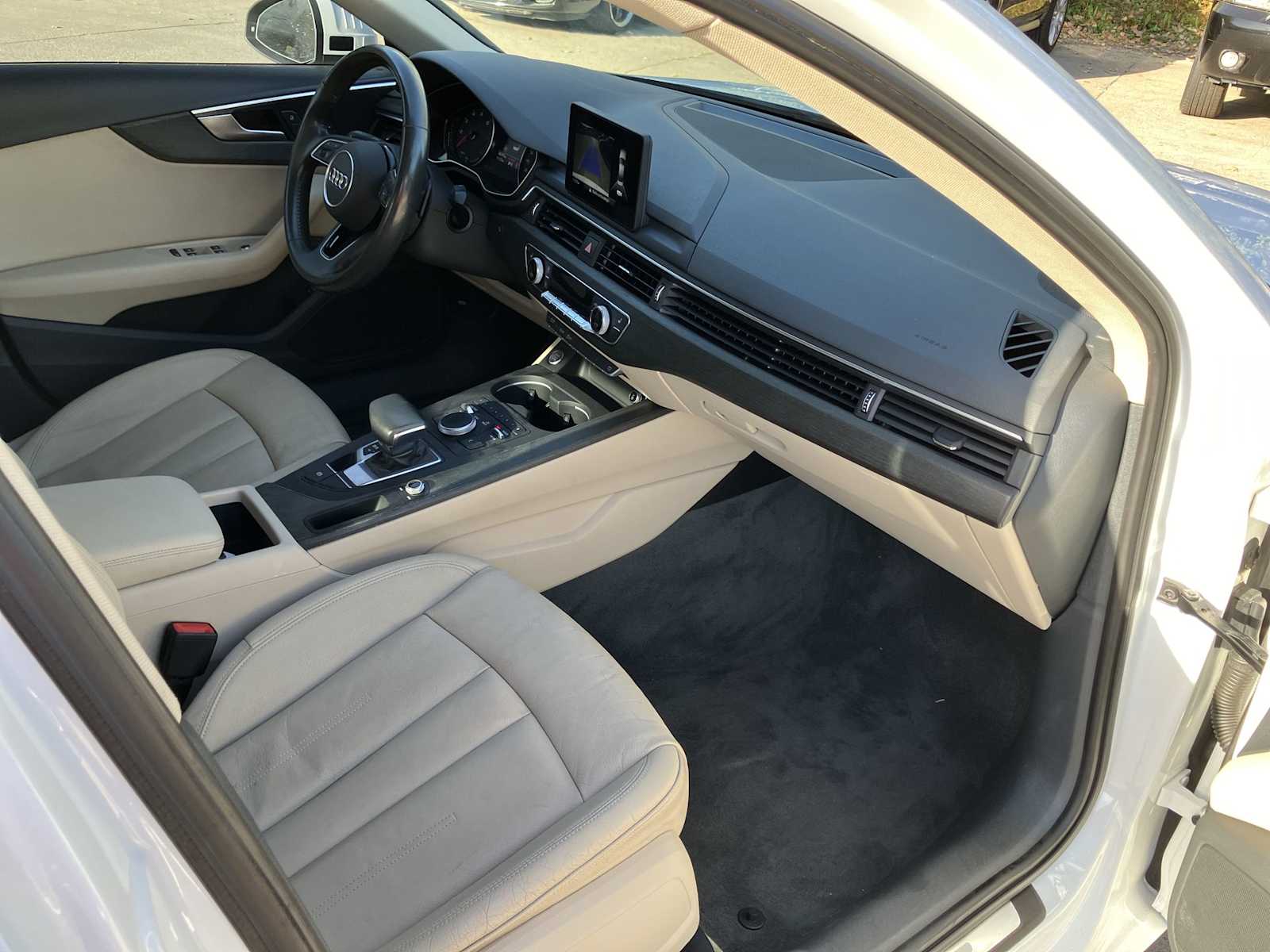 2019 Audi A4 Premium 17