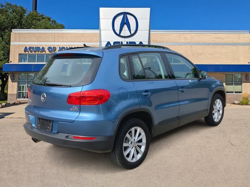 2017 Volkswagen Tiguan  8