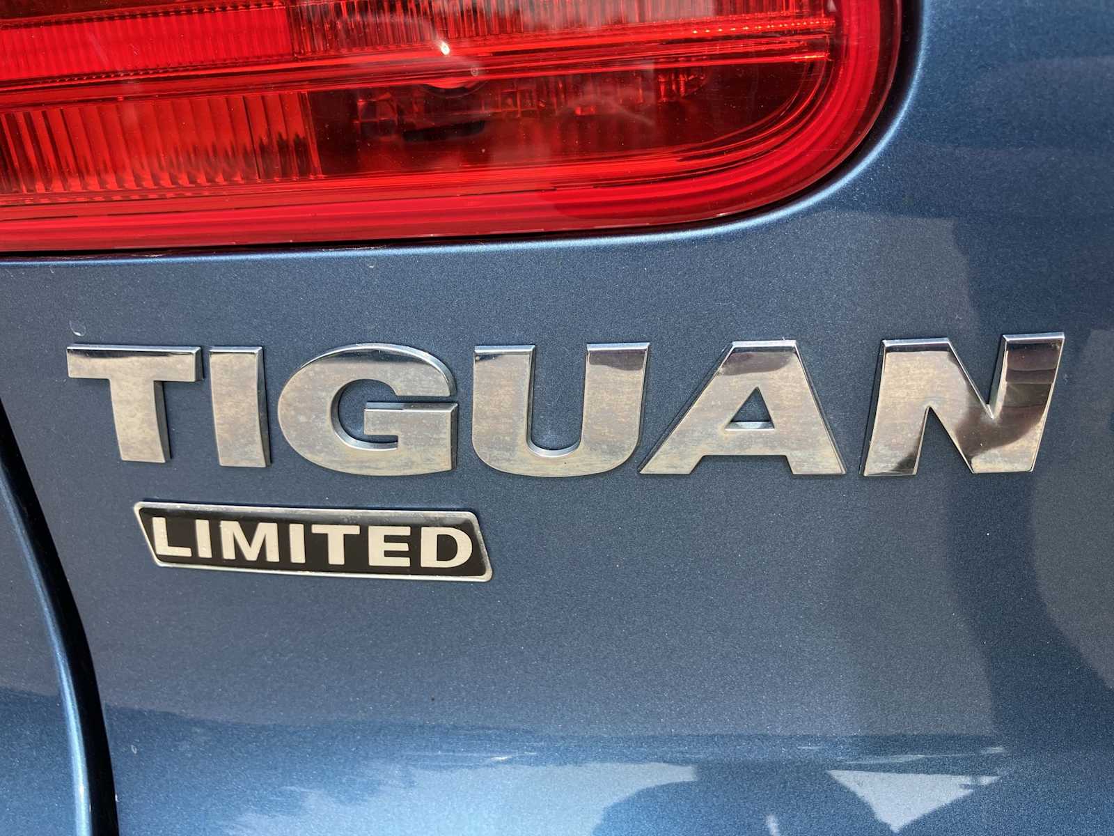 2017 Volkswagen Tiguan  12