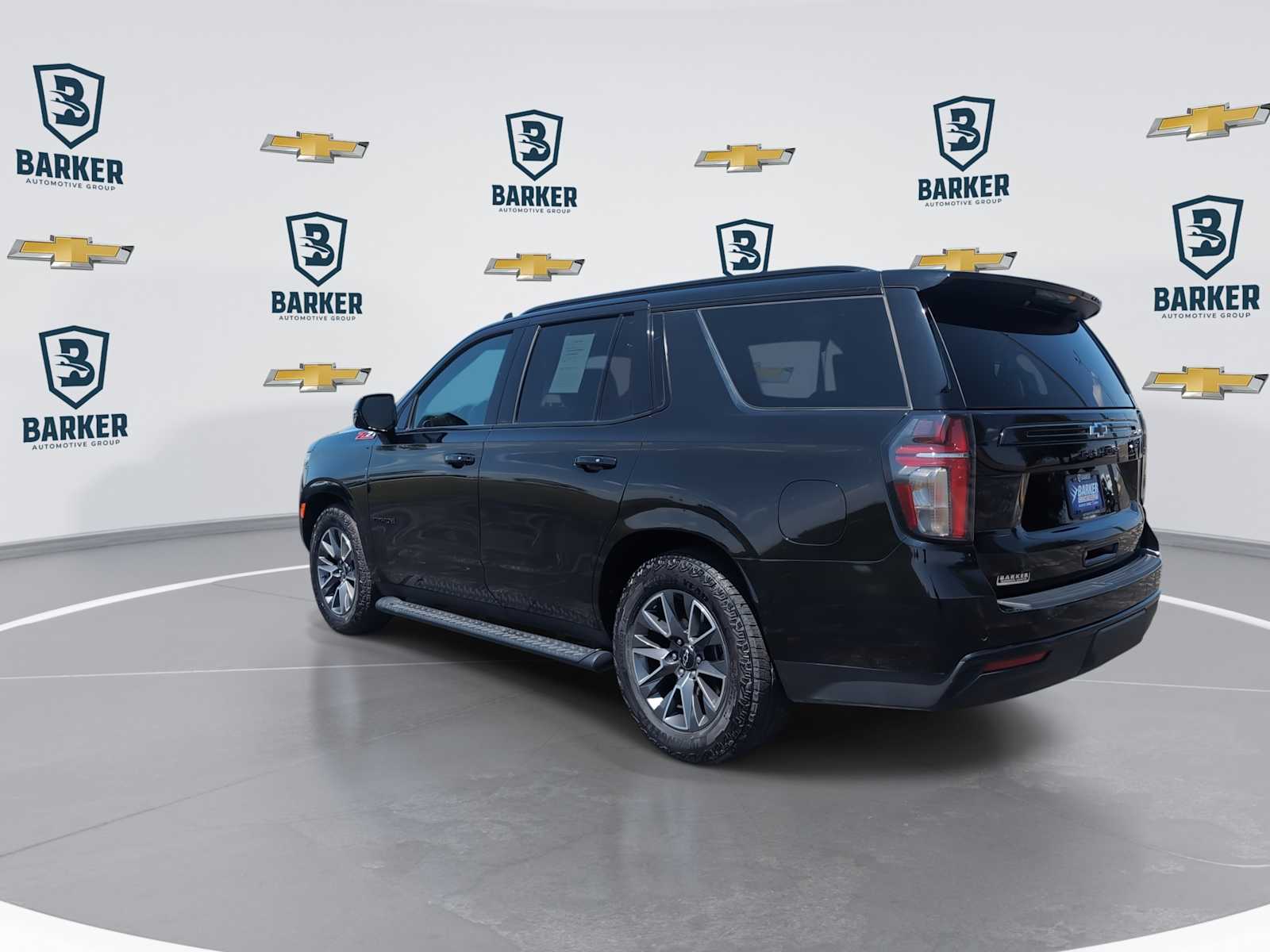 View vehicle photo 6