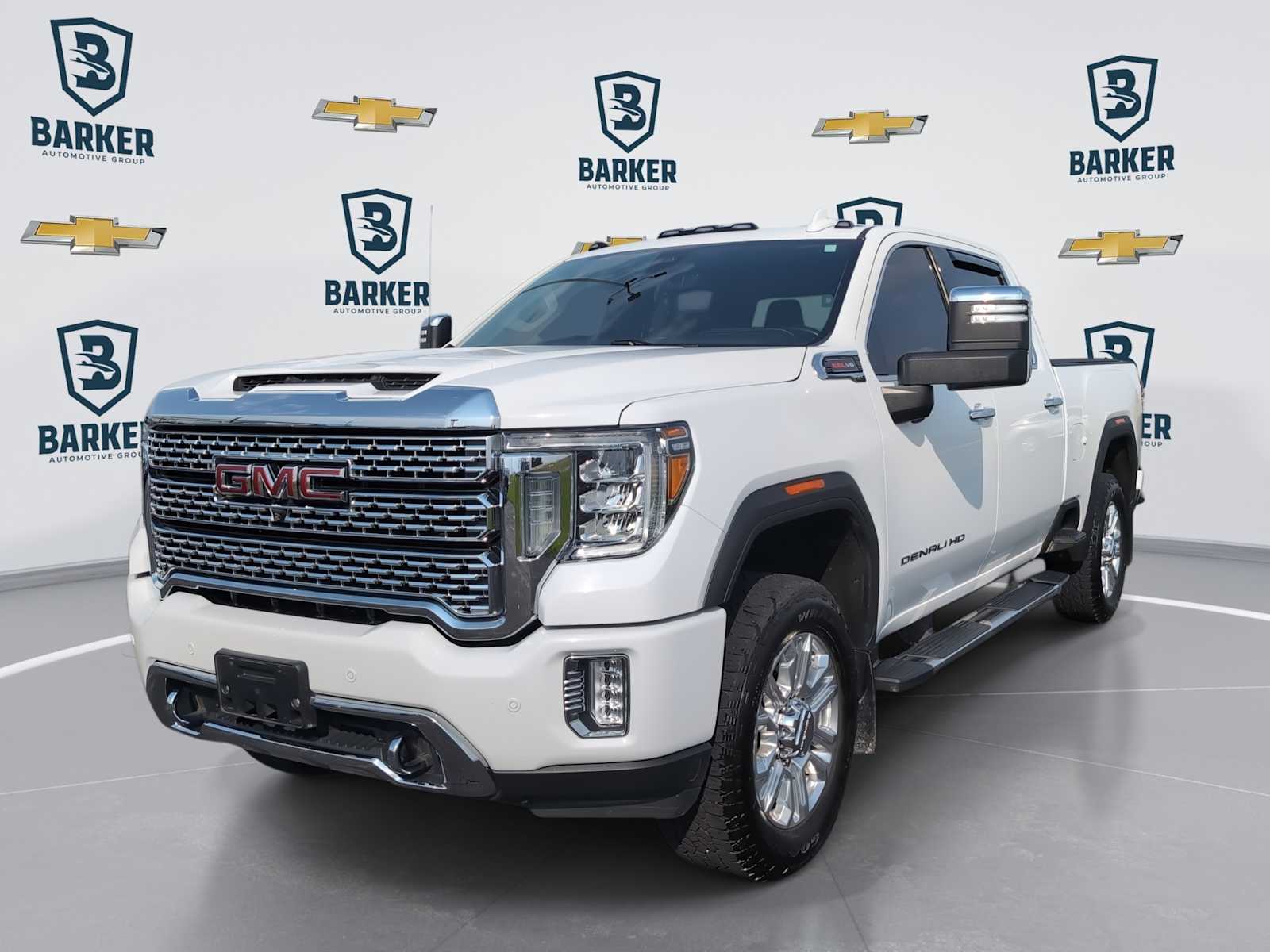 Summit White 2020 GMC Sierra 2500HD Denali Crew Cab 4WD Pickup Truck Four-Wheel Drive 6-Speed Automatic